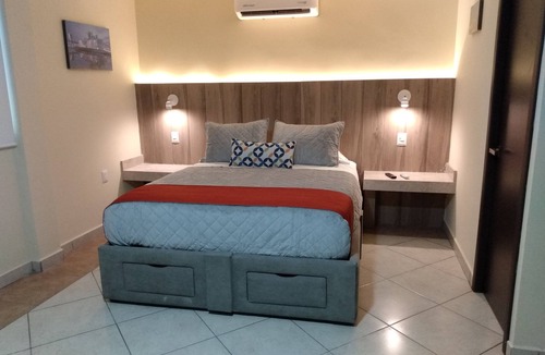 Malecon Hotel | EXECUTIROOMS Veracruz
