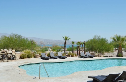 Havasu Lake Apartment | Gorgeous 3BD Havasu Home with Lake View