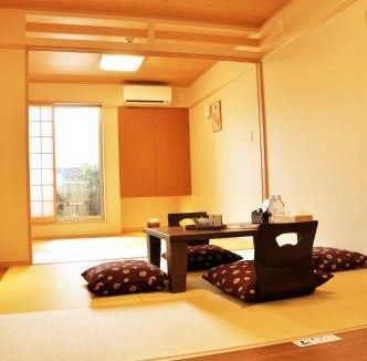 Nishinari Hotel | Harper House