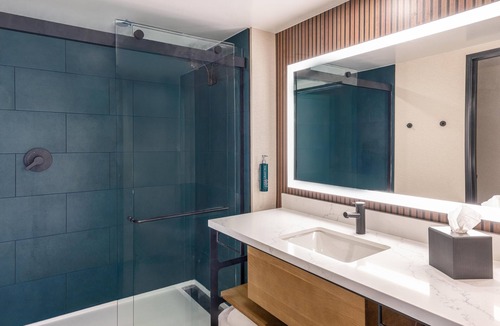 Camelback East Resort | Hilton Phoenix Resort at the Peak