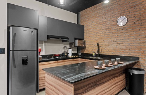 Durango Apartment | Industrial Loft | King Bed & 2 Office Spaces