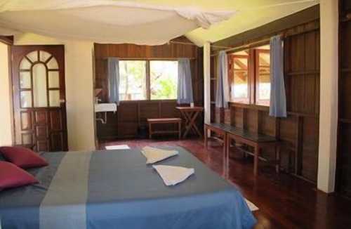 Nuea Khlong Hotel | Joy Bungalow