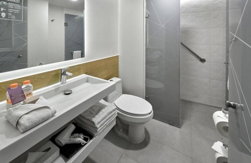 El Sauzal Hotel | King Room in Ensenada | Rooftop Pool & Free Breakfast