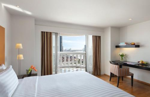 Bang Rak Hotel | lebua at State Tower