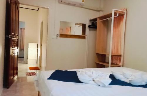 Maret House | Little house