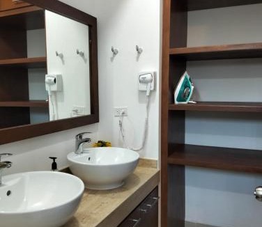 Jacinto Pat House | Liverte