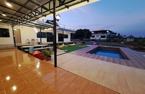 Khanong Phra Villa | Lsarl Pool Villa