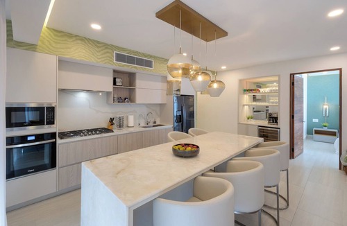Bucerias Condo | Luxury Beachfront 4BR/Panoramic Ocean View + Rooftop & beach pool + Gym + Spa