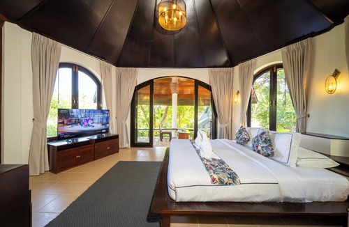 Choeng Mon Resort | Luxury Cottage, Balcony, Garden View