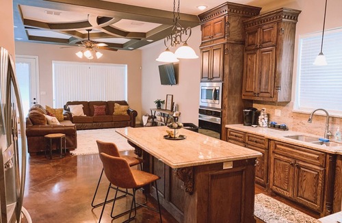 McAllen House | Luxury/Spacious Pool Home McAllen, Texas *4 Master Suites*