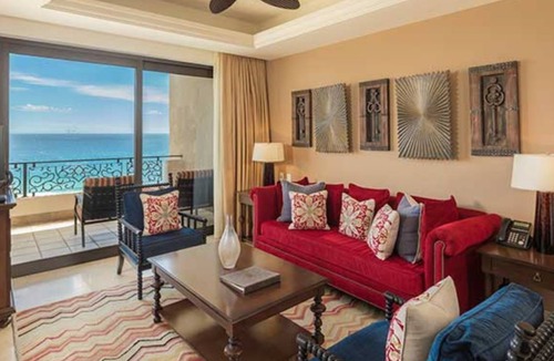 Cabo San Lucas Resort | Master Suite - perfect combination of space and privacy!