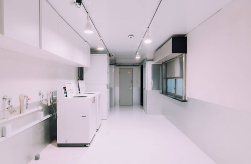 Minami Apartment | Minimalist Loft 1002