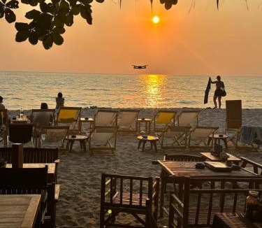 Ko Chang Villa | Modern Elephant Lagoon Villa