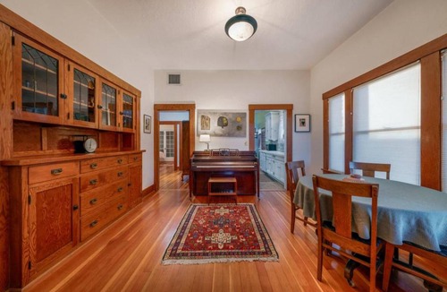 West University House | N 1st Ave