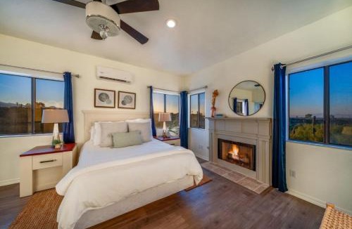 Catalina Foothills Estates House | N Campbell