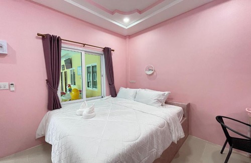 Klaeng House | Nueng Pool Villa
