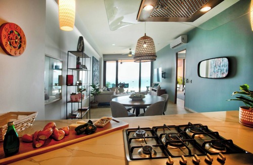 Bucerias Condo | Ocean Front 2 Bedroom with Pool & Ocean Views
