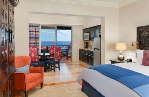 Paraiso Escondido Resort | Ocean Front Junior Suite Sleeps 4