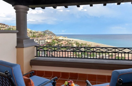 Paraiso Escondido Resort | Ocean Front Junior Suite Sleeps 4