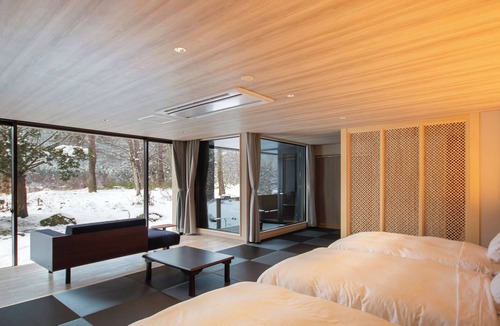 Yumoto-naka-yashiki Hotel | Ooedo Onsen Monogatari Premium Iwatehanamaki