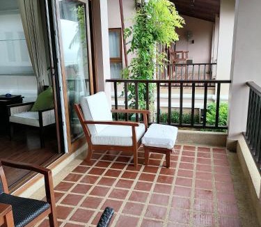 Bang Bao Bay Apartment | Paradise