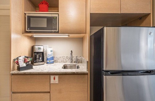 Desert Ridge Apartment | Phoenix | Desert Hideaway | Golf & Resort Pool