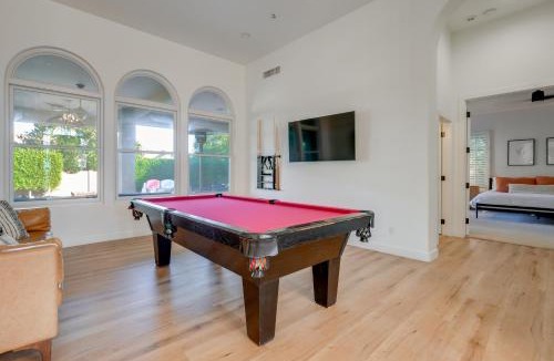 Mesa House | Pool Table, Putting Green: Luxury Oasis in Mesa