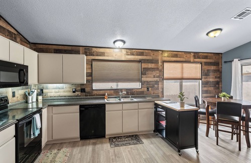 Continental Ranch House | Private Pool & Fire Pit: Tucson Home Near Hiking!