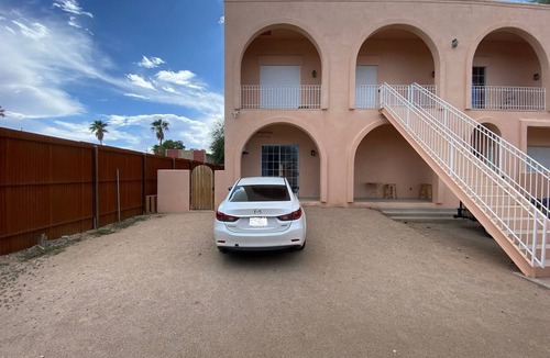 Dodge Flower Apartment | Private Tucson Studio Near TMC & UMC Quiet Stay