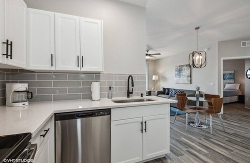 Desert View Village Apartment | Pure Suites Ascent 2 Bed Gym Pool Cabana in Phoenix