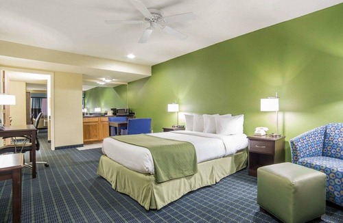 Needles Hotel | Quality Inn Needles