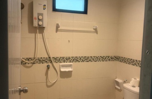 Nanai Road Hotel | Royal Waves Hotel