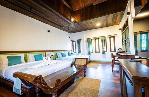 Thani Hotel | Ruean Thai Hotel