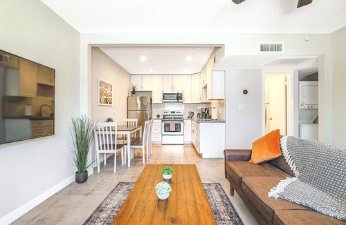 Camelback East Condo | Rustic 2 Bedroom Canyon Suite Biltmore Camelback