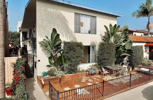 Belmont Shore Condo | Sand, Sun & Second