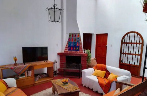 Urubamba House | Spacious,3bed+loftcottage 2-10people Wifi,parking