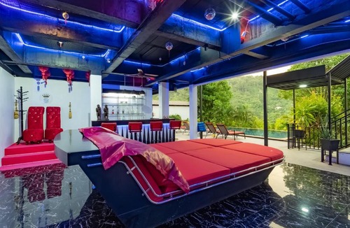 Chalong Villa | Spacious 8BR Private Pool Villa in Chalong