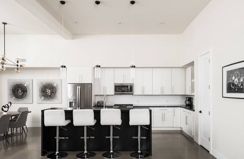 Camelback Park Estates House | Spacious & Modern Scottsdale Estate in Old Town