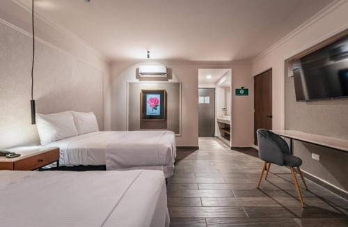 Centro Hotel | Stay, Explore, Relax – Three Stay Double Room Perfect Base for Mérida Fun