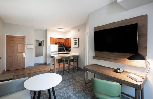 Glendale Sports and Entertainment District Hotel | Staybridge Suites Phoenix - Glendale Sports Dist by IHG