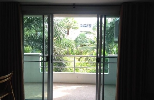 Phra Khanong Nuea Apartment | studio for rent with Thai Style decor