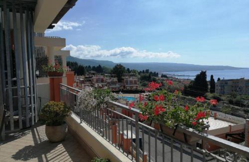 Pizzo Apartment | Sunset Penthouse