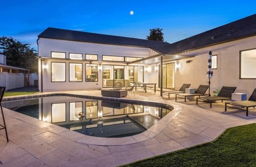 Olivette Estates Villa | The Mason - Luxurious Paradise in Phoenix with Heated Pool
