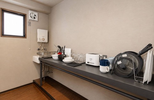 Shinsekai Apartment | The Only View