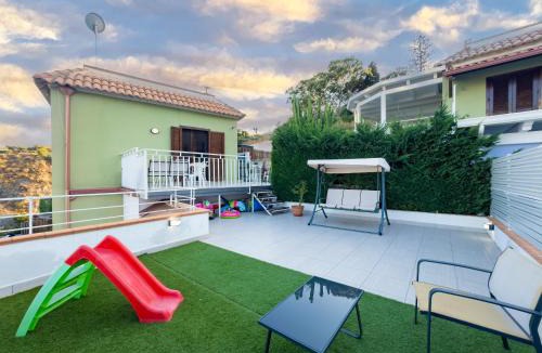 Copanello House | Torrazzo Horizon Retreat- private parking & Sea