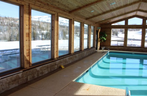 Brian Head Condo | Upgraded Brian Head Timberbrook Condo close to ski slopes sleeps 4
