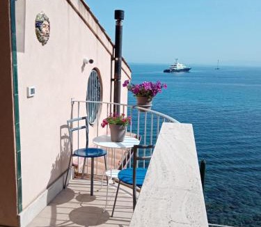 Chianalea Apartment | Villa Bella Sera