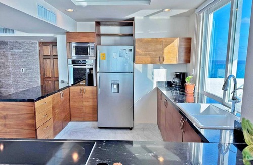 Zona Hotelera Condo | VRBO Premier Host – Beachfront – 8BR/7bth – Penthouse Combo #334