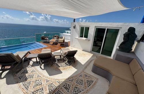 Zona Hotelera Condo | VRBO Premier Host – Private Pools - 6BR/6Bth – Beachfront – Penthouse Combo #201