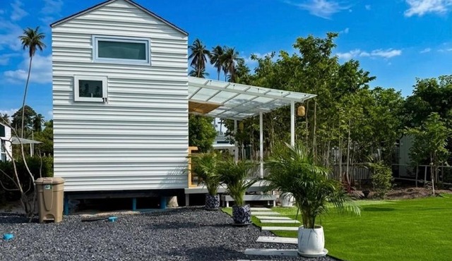 Beach Tiny House - Plot 11